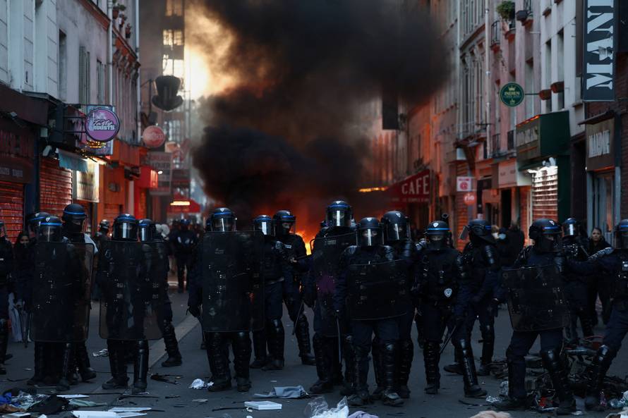 Civil unrest in Paris