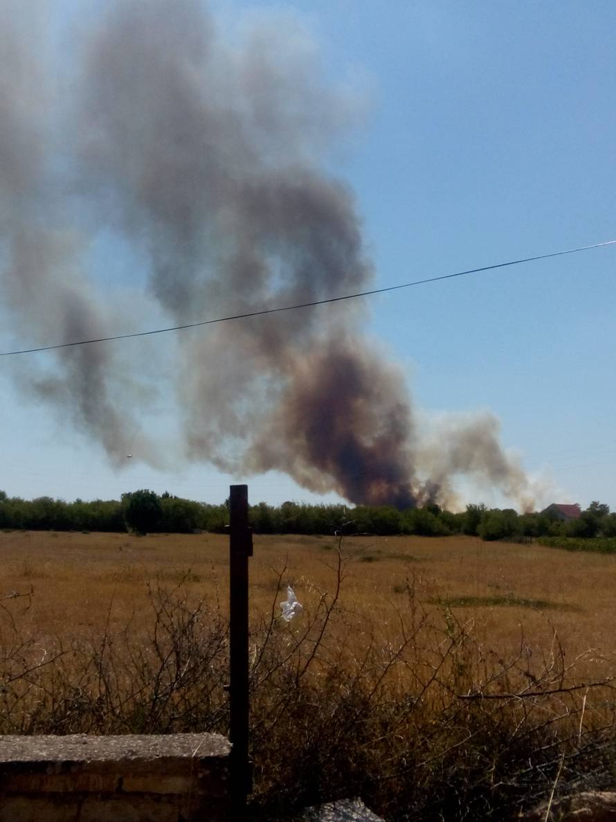 Planuo je požar kod Kistanja, prijeti nacionalnom parku