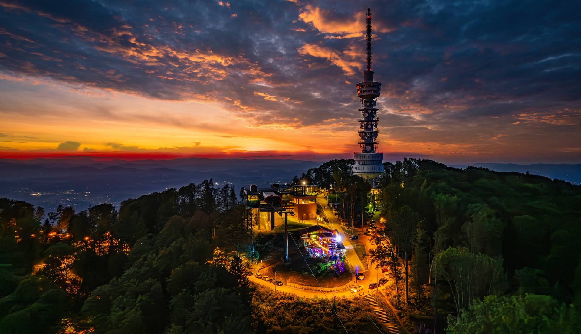 Ove subote Detour u  'Kućici Sljeme': Uživanje u glazbi uz panoramski pogled na Zagreb