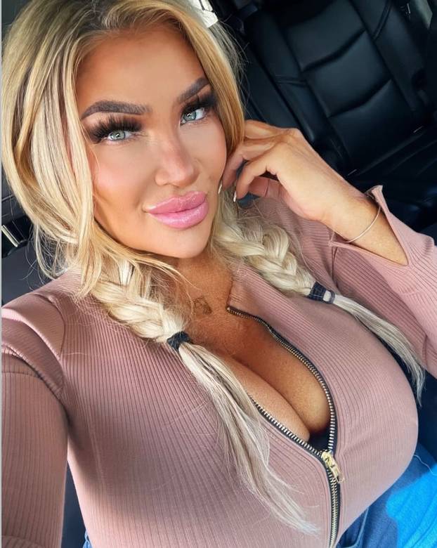 Majka osmero djece napravila nešto što nitko nije očekivao – sad živi od svog izgleda