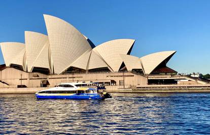 Opera u Sydneyju slavi svoj 50. rođendan uz svjetlosni show
