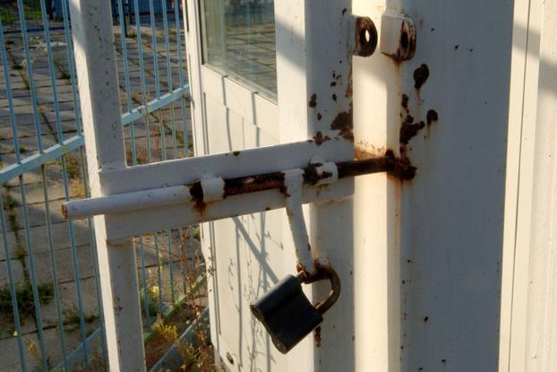 Velika: Zapušteni stadion NK Kamen-Ingrad Velika 