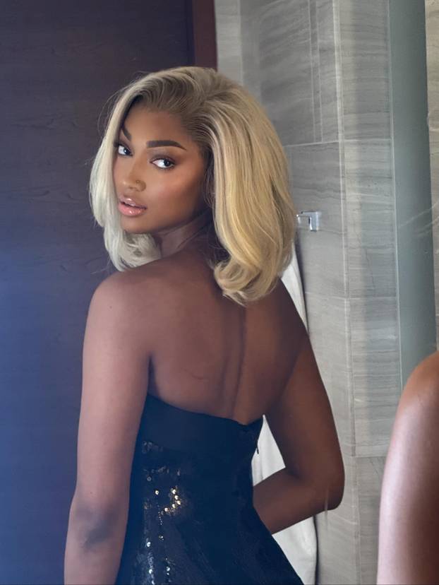 FOTO Dominira u sportu, bori se za prava žena i nosi revije. Ona je definicija košarkaškog anđela