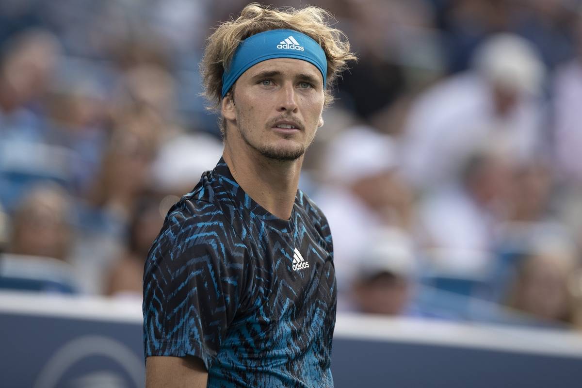 Zverev napao Tsitsipasa: Otiđe u WC pa tamo zove tatu upomoć