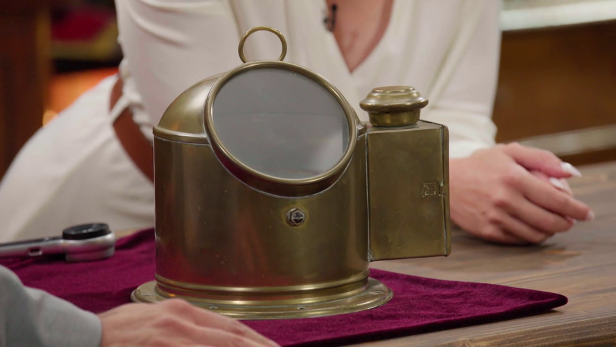 'Cash or Trash': Kompas našao kupca, molitvenik prodali za 40 eura, a slika ostala kod vlasnika