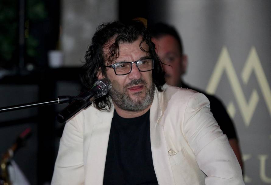 Aca Lukas: 'Godišnje zarađujem i do dva milijuna eura. Nije mi nimalo žao prokockanog novca'