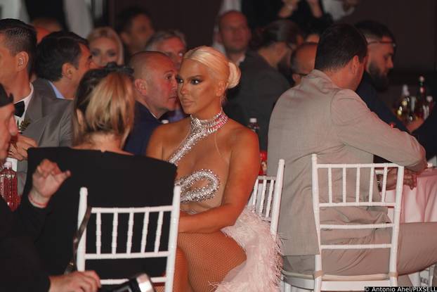 Beograd: Jelena Karleuša zvijezda večeri na partyju časopisa Gorki list 