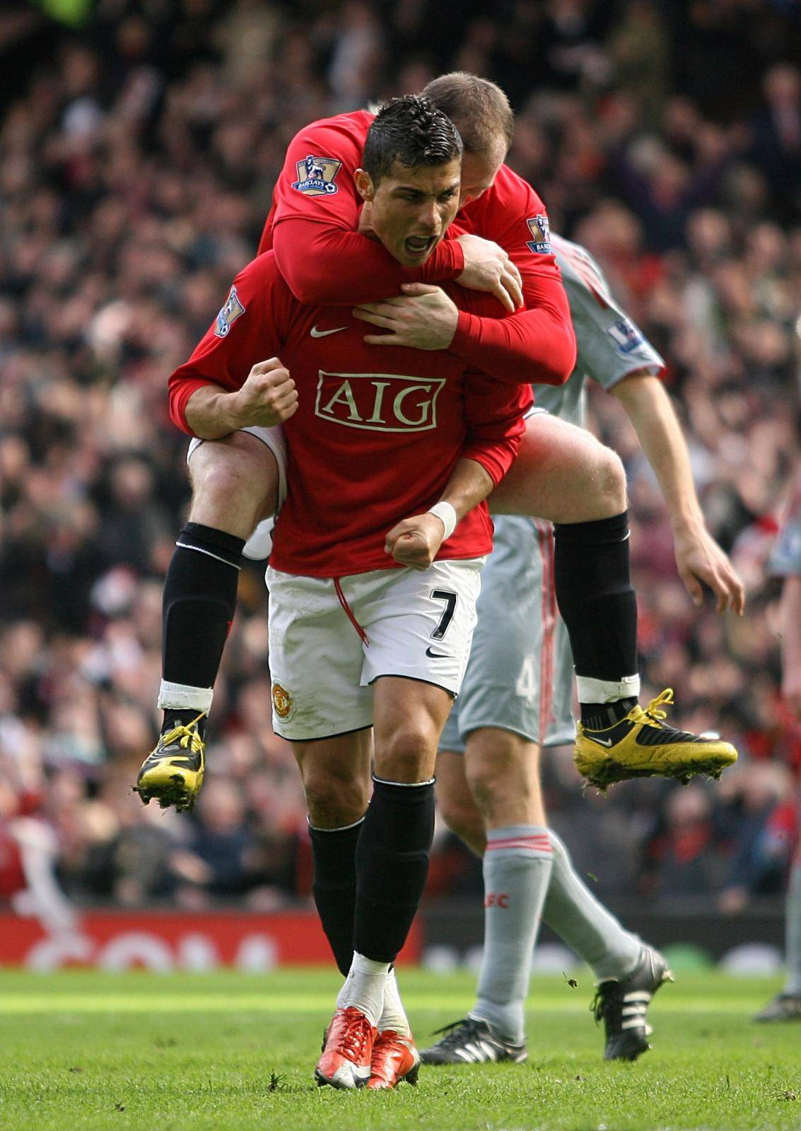 Soccer - Barclays Premier League - Manchester United v Liverpool - Old Trafford