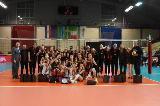 Pula: HAOK Mladost pobjednice su  Kupa Hrvatske u odbojci