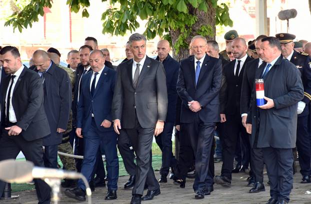 Okučani:  Obilježavanje 31. obljetnice vojno-redarstvene operacije "Bljesak"