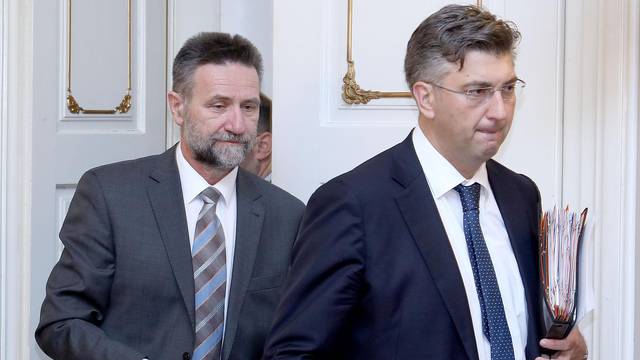 'Barišić ima moju podršku, ne trebamo se baviti sitnicama'