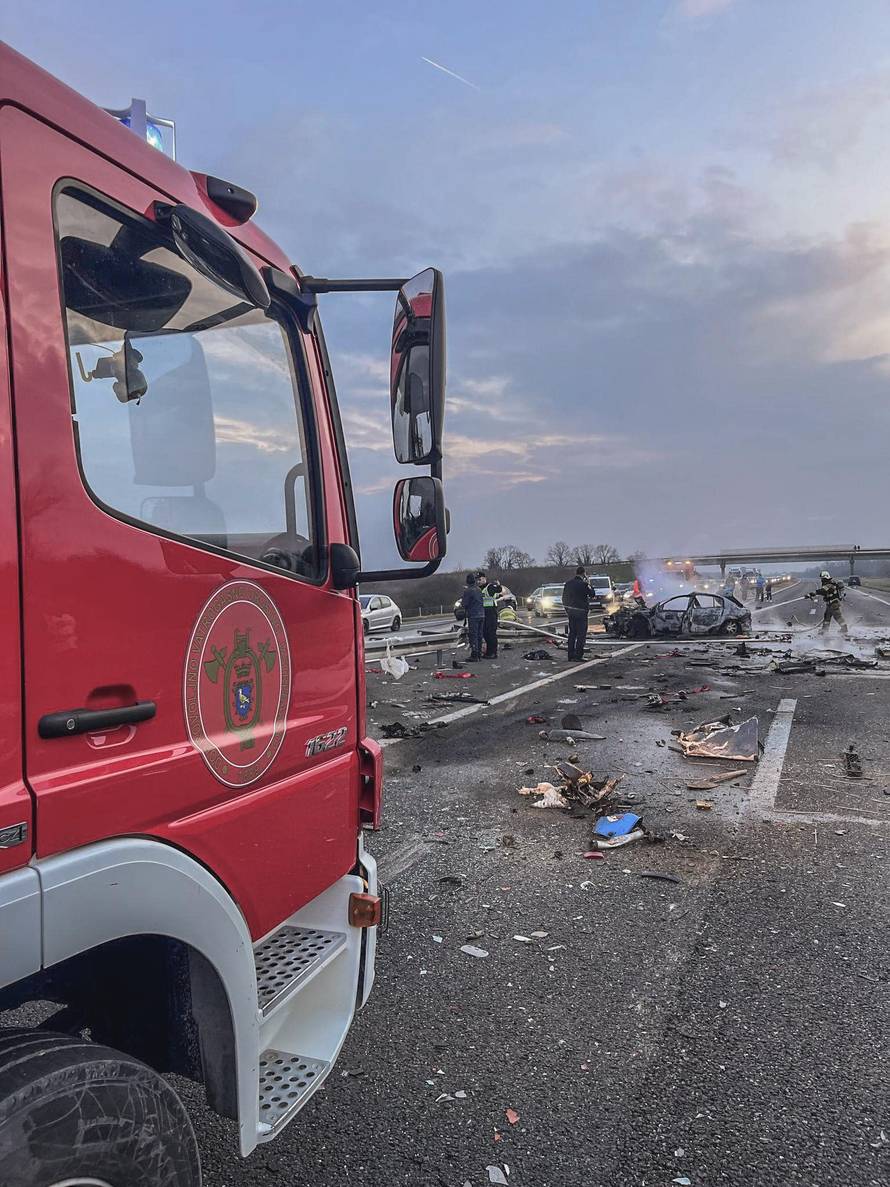 FOTO Vatrogasci objavili kako je izgledalo gašenje strave na A1