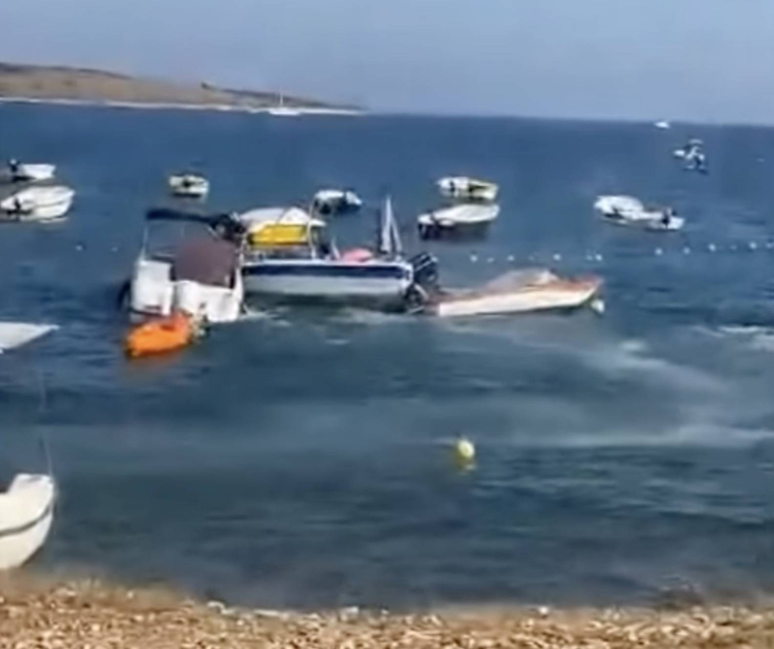 Smrt na moru kod Trogira: Na jet-skiju jure i do 100 km/h, a većina turista ni nema dozvolu