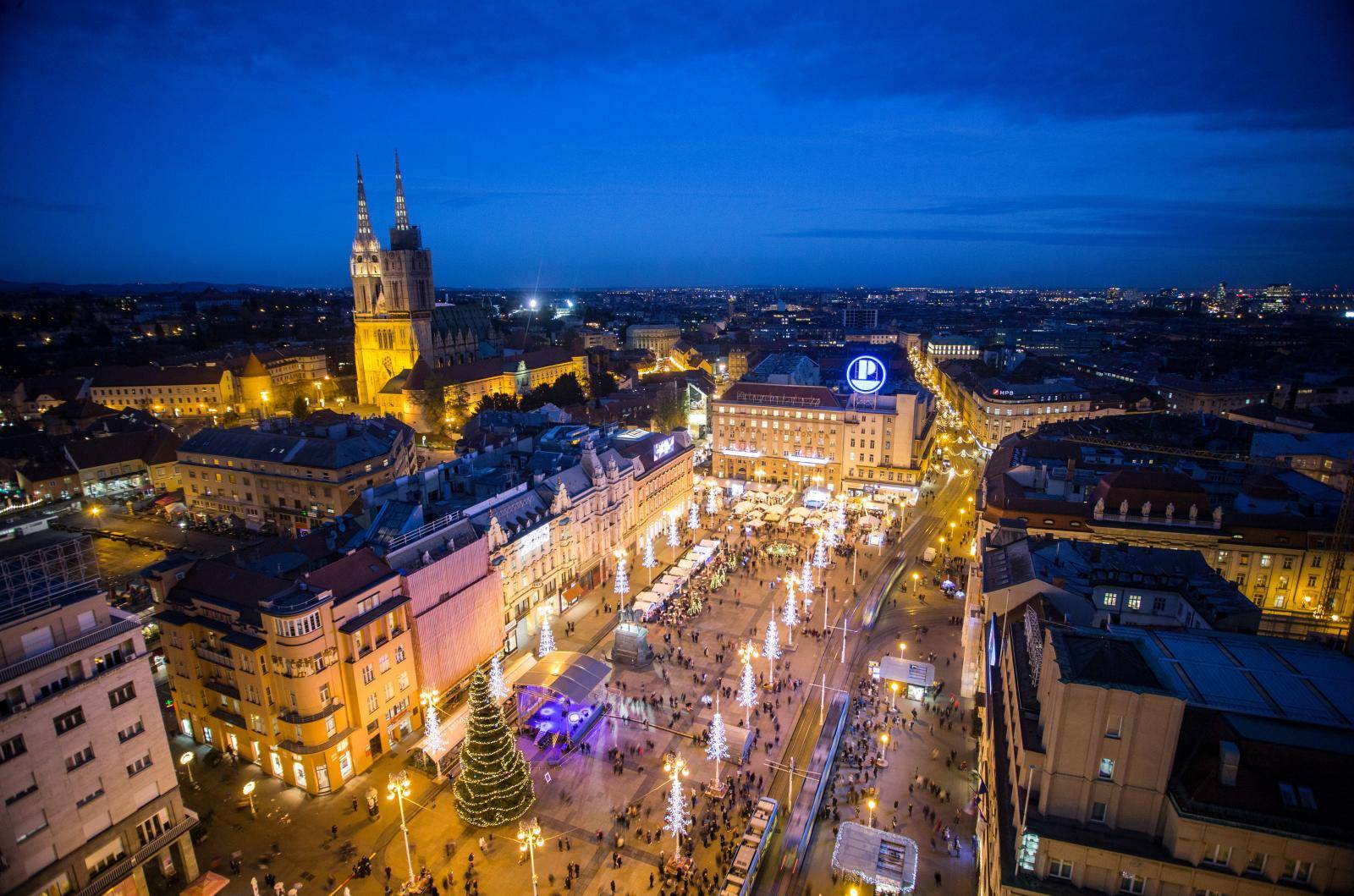 Najljepša razglednica: Tri dana je snimao Advent u Zagrebu...