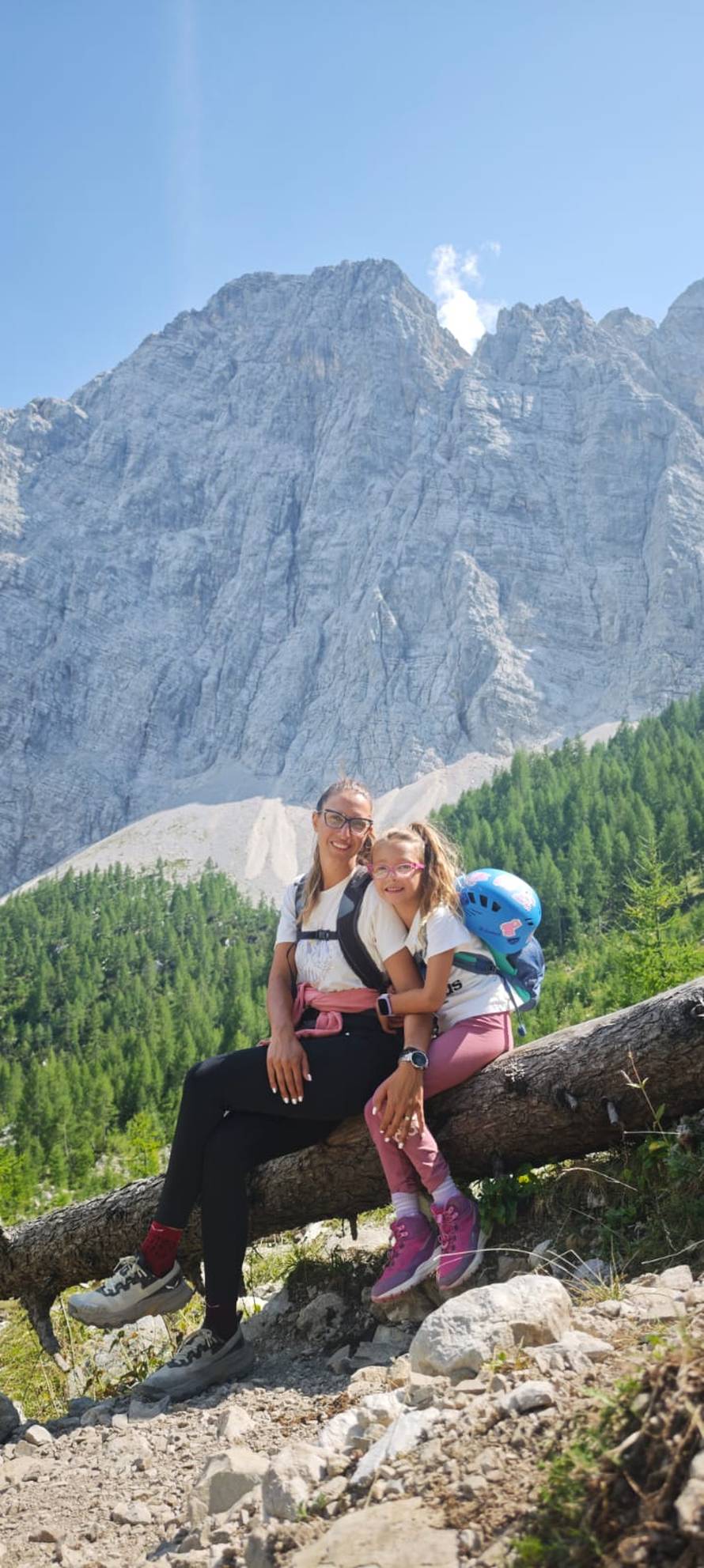 Angela (7) je djevojčica bez granica! 'Ne idem još ni u školu, a već sam osvojila Triglav'