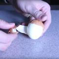Uz ovaj genijalan trik ogulit ćete kuhano jaje za 8 sekundi