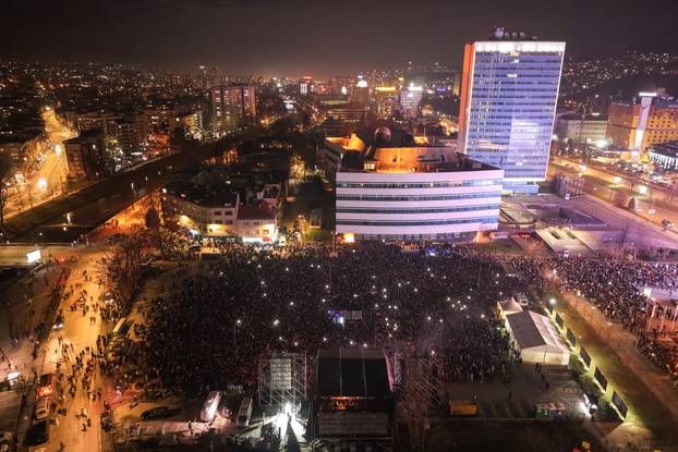 Pogled iz zraka na Novogodišnji koncert Jelene Rozge u Sarajevu