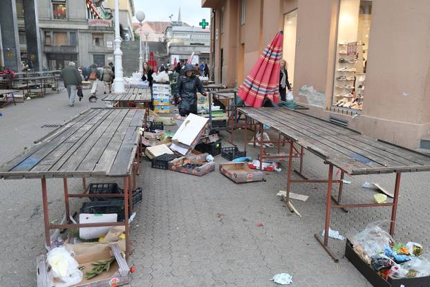 Zagreb: Olujni vjetar razbacao Splavnicu