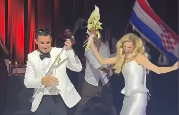 Kakav spektakl! Zvijezda serije 'San snova' i supruga 'zapalili' binu, a Hajduk bio šlag na torti