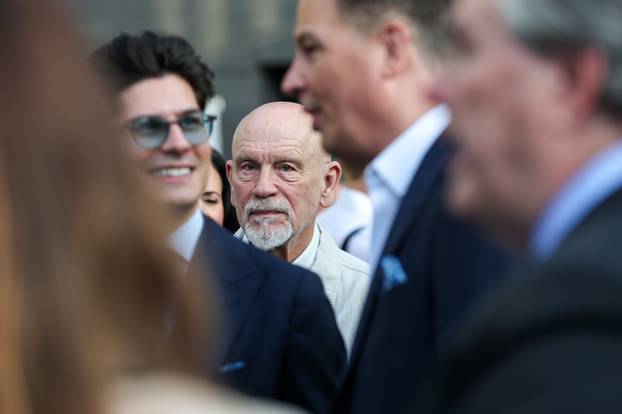 Alexandria: John  Malkovich iznenadio Vatrene u hotelu Aka