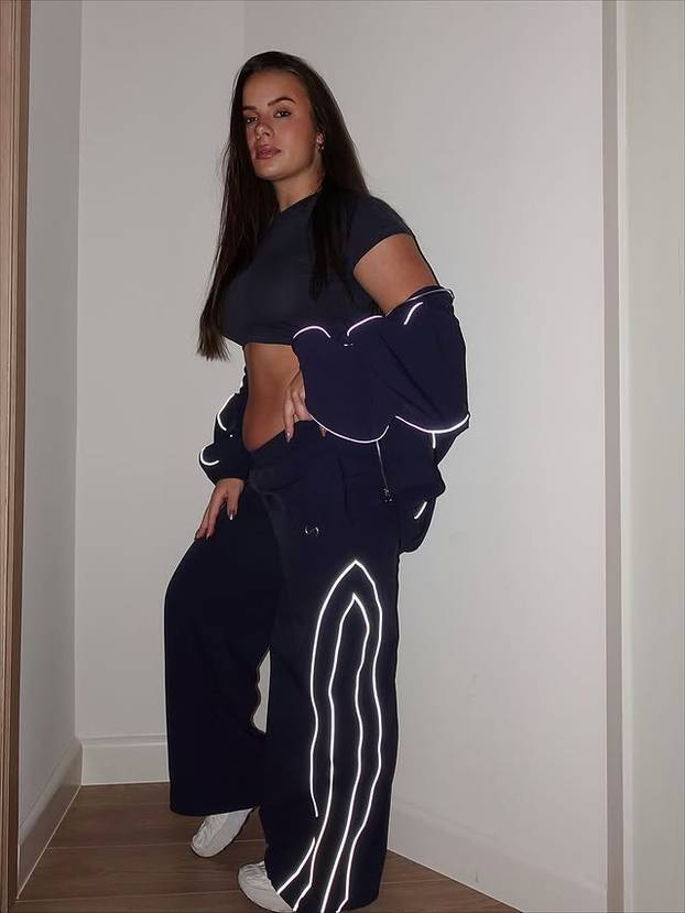 FOTO Njezini gluteusi nikog ne ostavljaju ravnodušnim: Evo kako je došla do ovakve forme