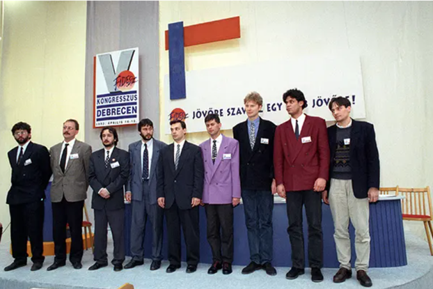 ORBANOVA KARIJERA  Bio je liberal pa konzervativac, a ima i muzej sa rijetkim fotografijama