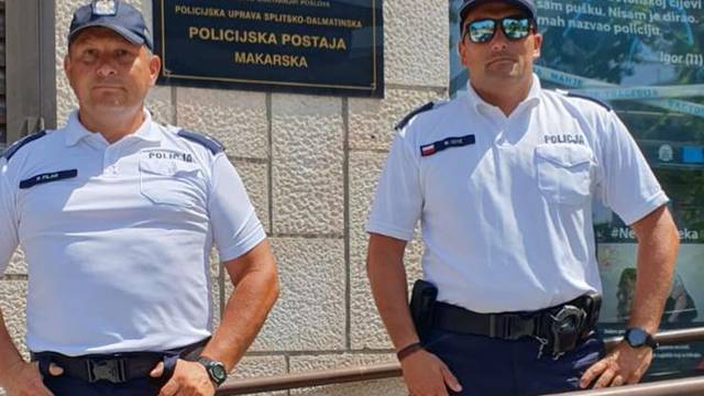 Poljaci u Makarskoj spasili su muškarca od utapanja! Isti dan sreo ih je u policijskoj uniformi