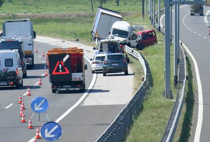 FOTO Kaos na zagrebačkoj obilaznici: Teška nesreća kod Ikee, hitna odvezla troje ljudi