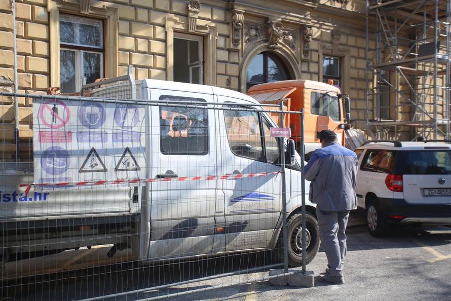 Zagreb: Dio zgrade urušio se tijekom radova, jedna osoba ozlijeđena