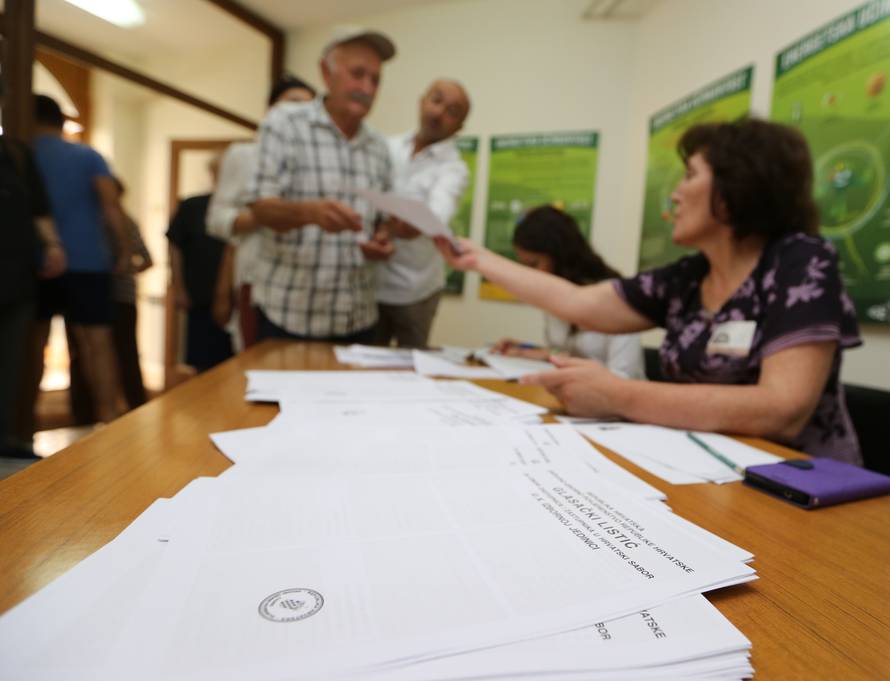 HDZ-u najviše mandata: Već danas pregovori s Mostom?