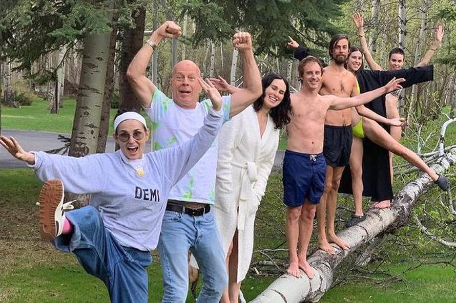 Bruce Willis bori se s teškom bolesti, a uskoro će postati djed