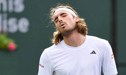 Tsitsipas izletio u drugom kolu, ne može stići Đokovića na vrhu