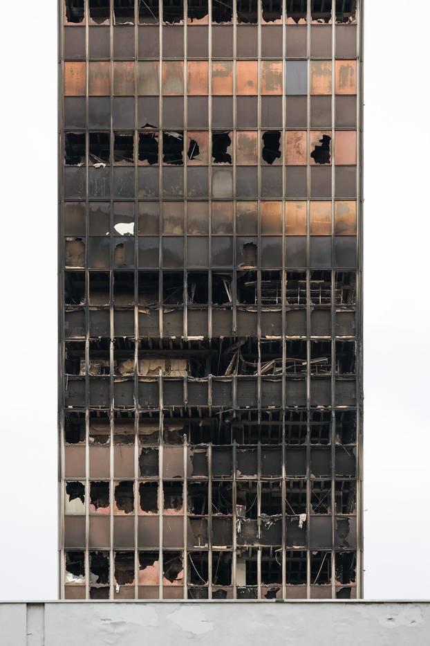 Zagreb: Vjesnikov neboder tjedan nakon požara, očevid je u tijeku