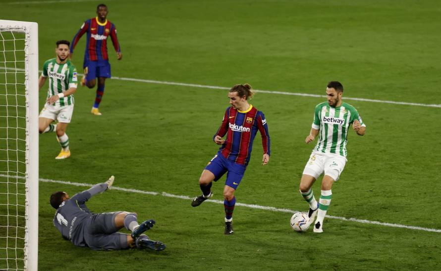 La Liga Santander - Real Betis v FC Barcelona