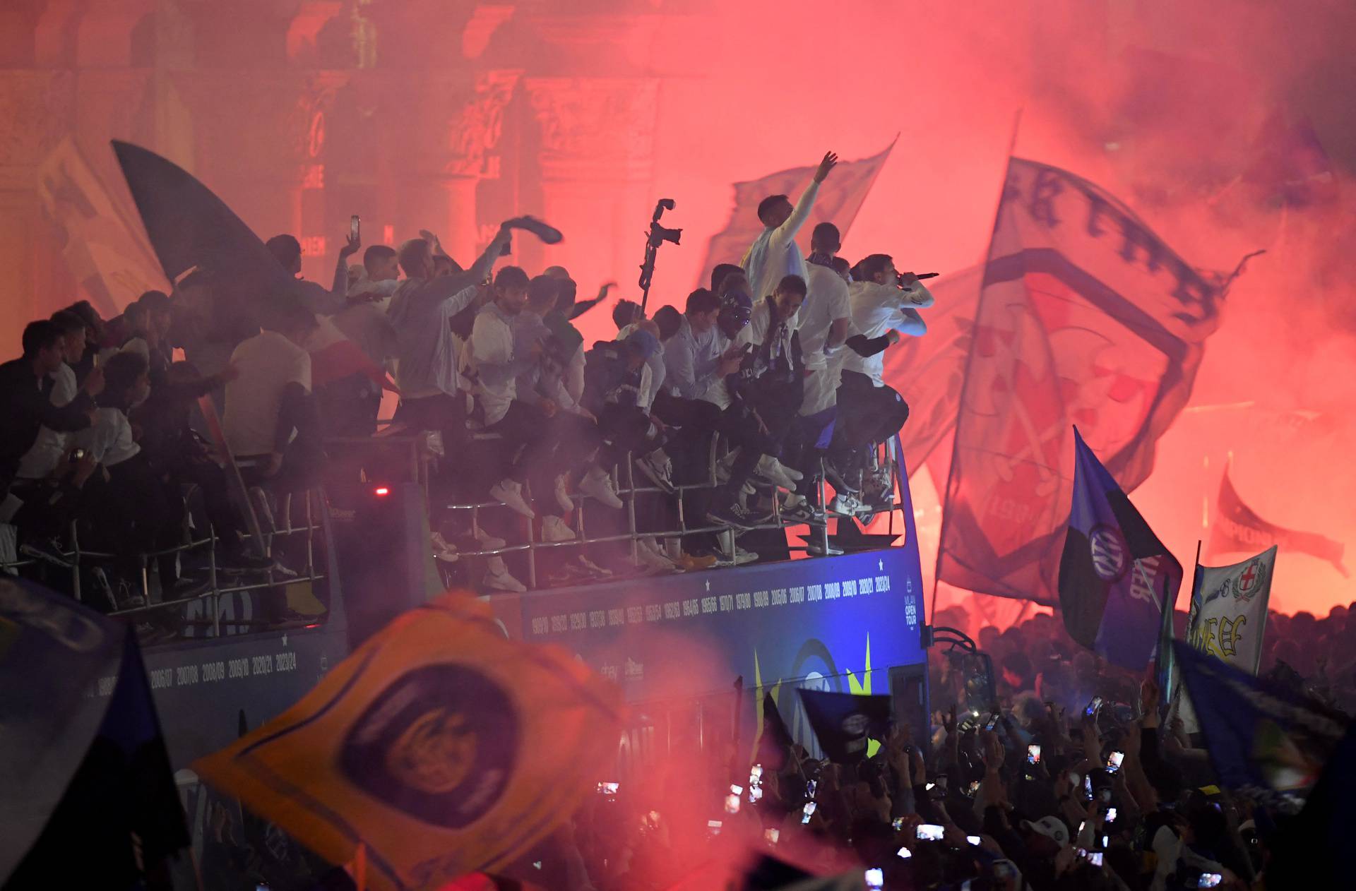 Serie A - Inter Milan celebrate winning Serie A