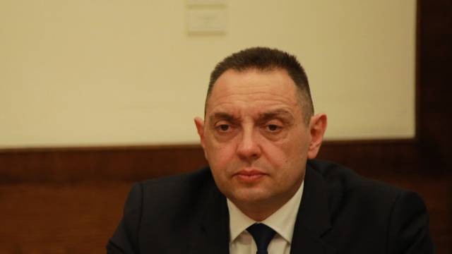 Beograd: Aleksandar Vu?i? razgovarao je sa ministrom unutarnjih poslova Aleksandrom Vulinom