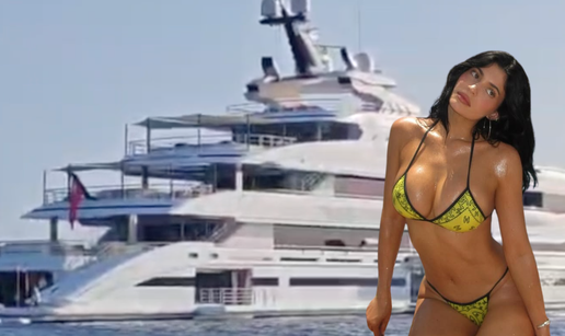 Čitatelj snimio jahtu te poručio: Kylie Jenner i ja malo ljetujemo zajedno. Sada crknite dušmani!