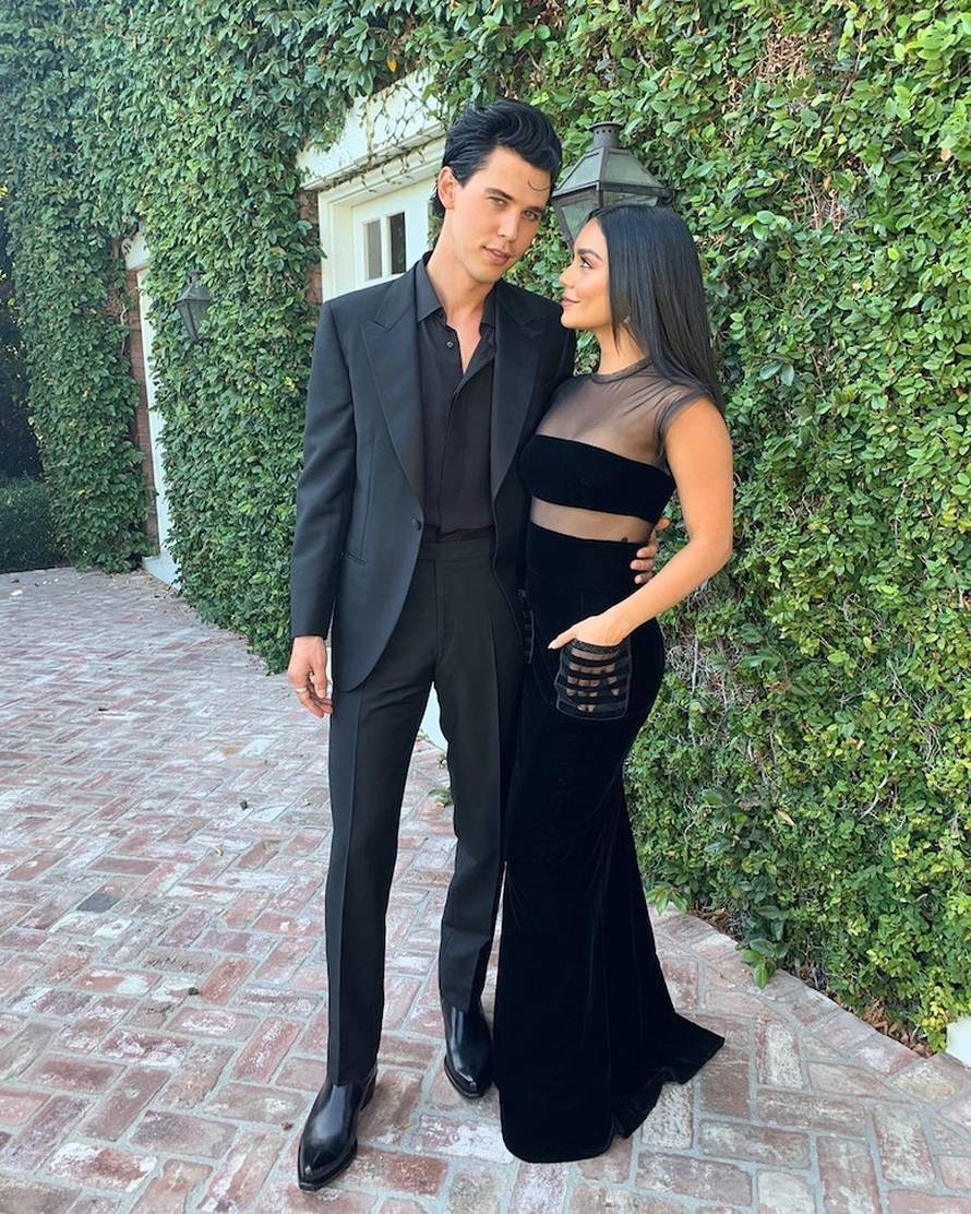 'Elvis' kleknuo pred kći Cindy Crawford? 'Njegova bivša se tome nadala 10 godina, jadna'