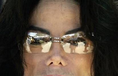 Michael Jackson prijatelju: Pomozi, bojim se za život