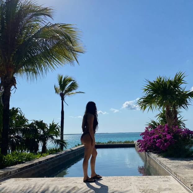 FOTO Izgleda kao milijun dolara: Kćer holivudskog pokeraša osvojila Instagram