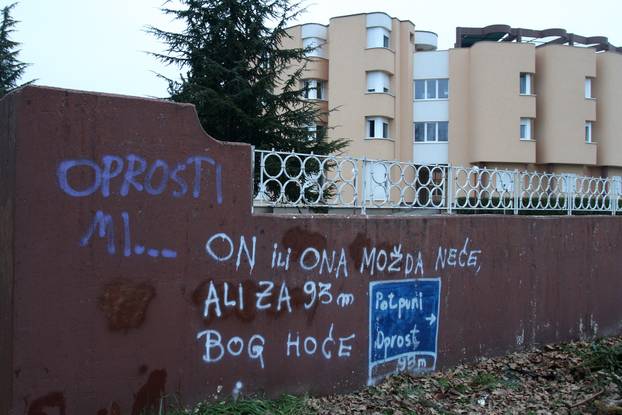 Zagreb: Neobičan grafit u Dubravi