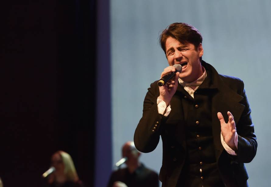 Hiljade pahulja bijelih:  Koncert u čast  velikog Kemala Montena