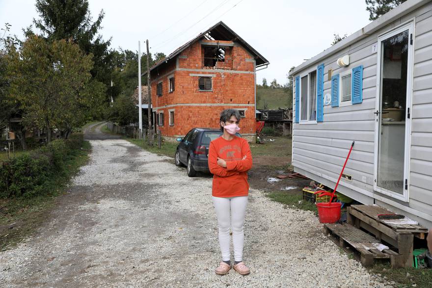 Majka četvero djece zbog papirologije ne može sagraditi novu kuću