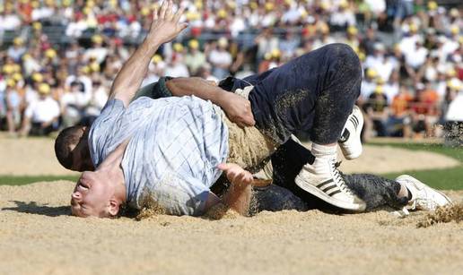 Jump je upao na travnjak pa zabio gol u Mađarskoj