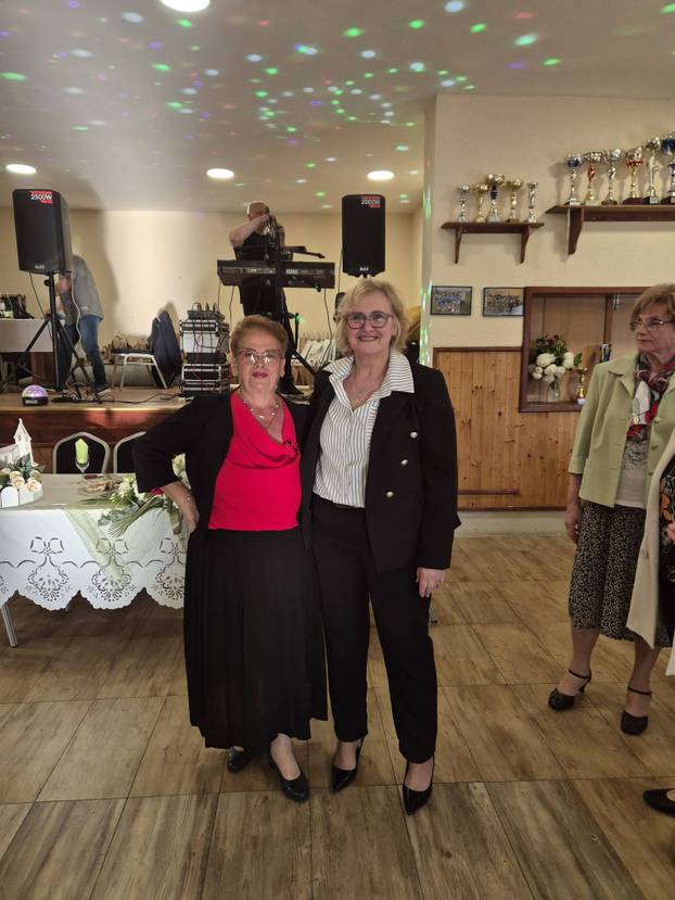FOTO Dragica (64) je u 'Život na vagi' ušla sa 123 kg, a danas diže utege od 123 kilograma