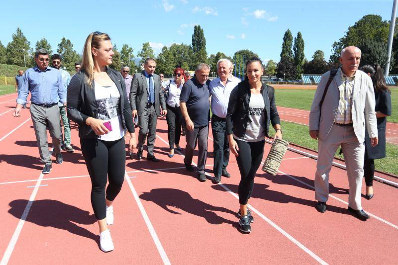 Sandra najavila hitac preko 70 metara, a Bandić - Saru Kolak!