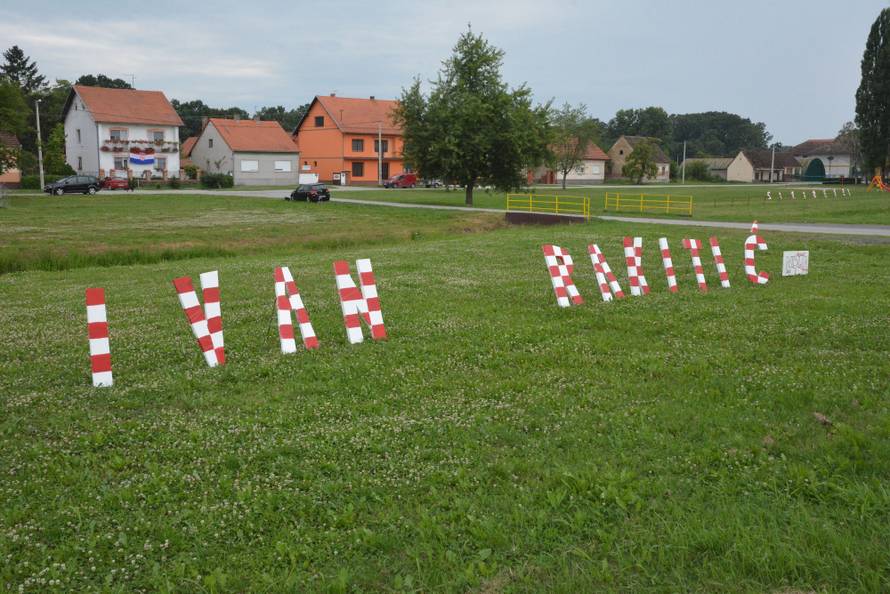 Vatreno ludilo u Sikirevcima: "Raketa je naš ponos i dika..."