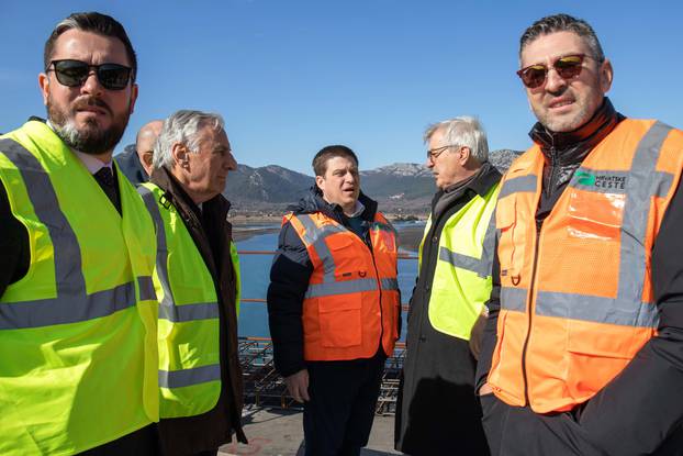 Oleg Butković obišao radove u sklopu izgradnje obilaznice Stona, završne faze projekta 'Cestovne povezanosti s južnom Dalmacijom'
