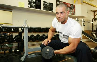 Dijeta samo za bodybuildere: Za jedan dan skinuo čak 10 kg