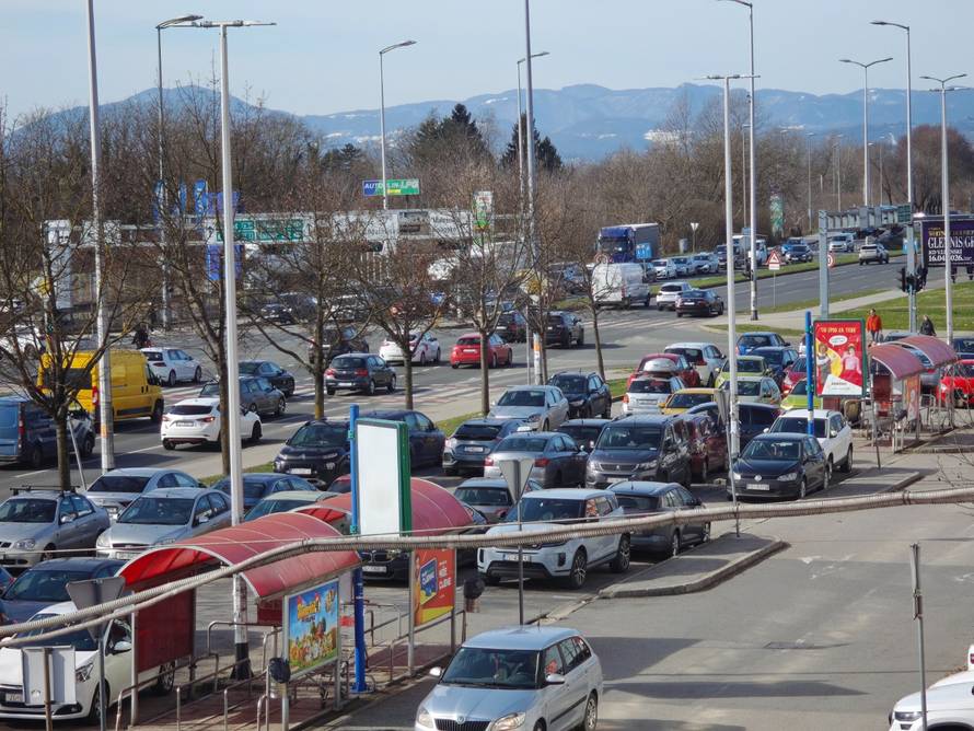 VIDEO Isprobali smo Xiaomi 17: Džepni snagator bolji od Ultre